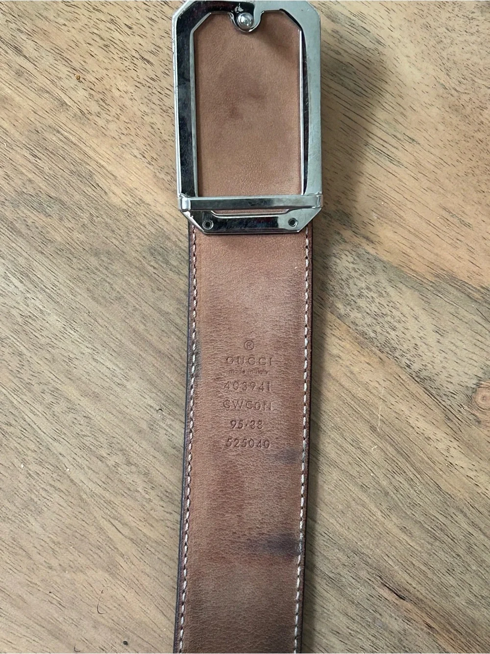 Gucci Black Leather Belt Strap with Embossed Logo Stamping
